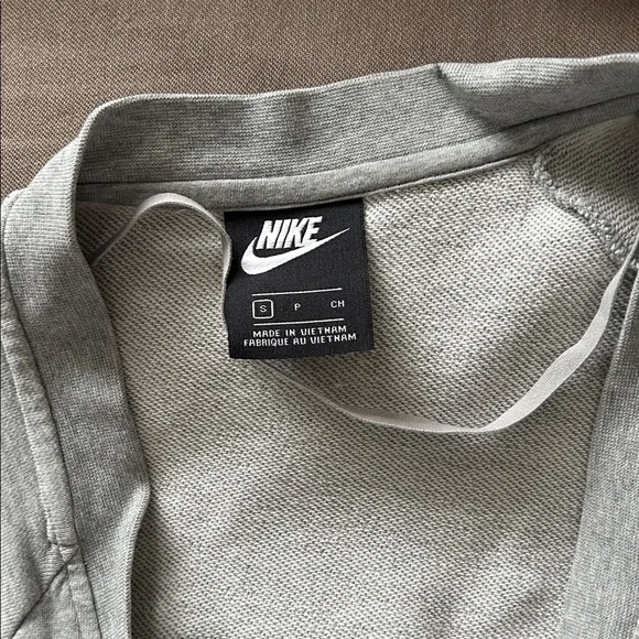 Nike Light Gray Open-Front Jacket - Picture 3 of 5